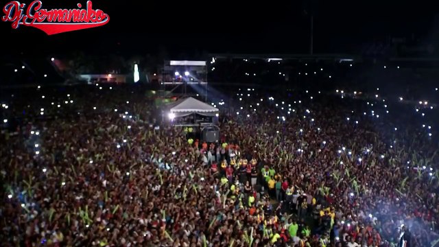 Daddy Yankee Cantando Canciones Viejas En Vivo