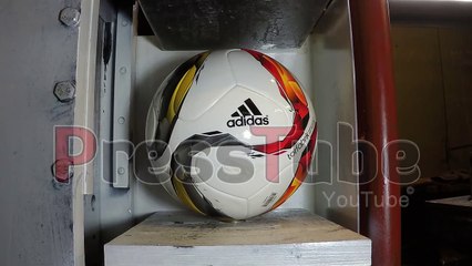 Hydraulic Press _ DFL Official Match Ball