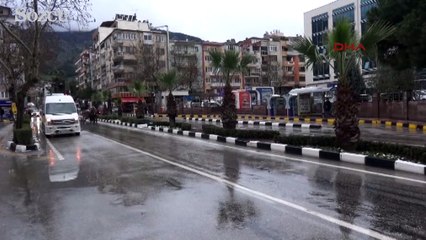 Manisa’da 6 dakika arayla iki deprem