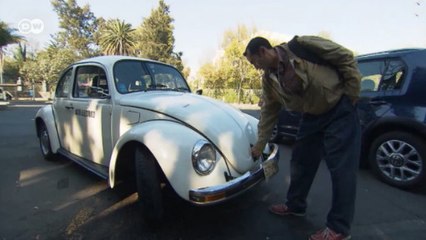Mexicano converte carros tradicionais em elétricos