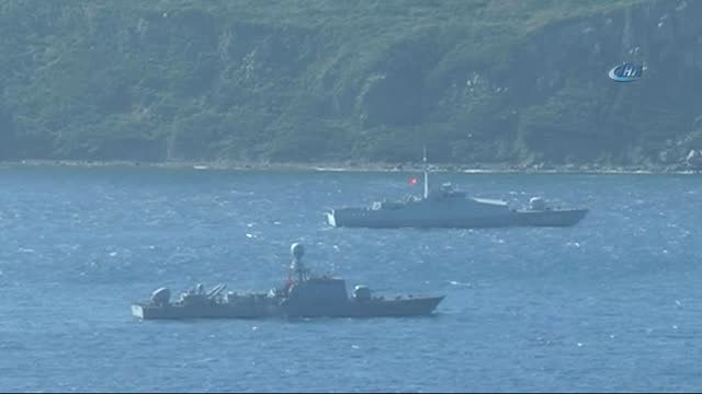 Türk Savaş Gemileri Kardak Kayalıklarından Ayrılmadı