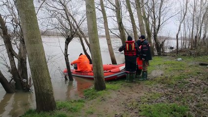 Meriç Nehrinde kaybolan kişileri arama çalışmaları sürüyor - EDİRNE