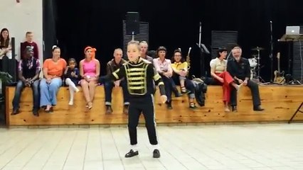 Michael Jackson aurait été super fier de ce gamin de 10 ans !