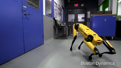 Un robot capable d'ouvrir des portes
