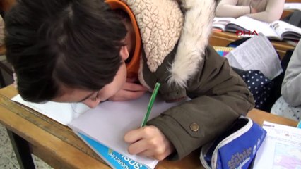 Dilara okula yürüyerek geldi