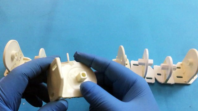 Spy100-Maviperde-Geniş kasa kare tıpalı orta ayak Krem