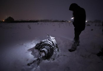 Passenger plane crashes near Moscow