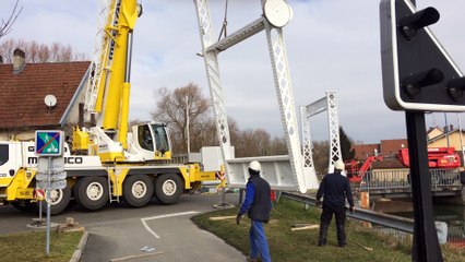 Le pont-levis de Courcelles-les-Montbéliard reprend du service