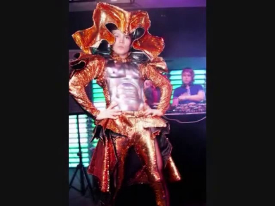 Freak Go-Go Show by Dilya – Duo