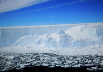 First-Ever Footage Released of Antarctic Iceberg '4 Times the Size of London'