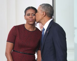 Obama Shows Michelle Some Valentine's Day Love