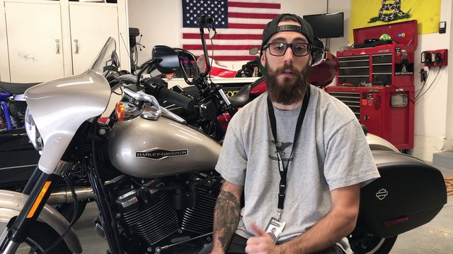 2018 Harley-Davidson Softail Sport Glide Oil and Filter Change