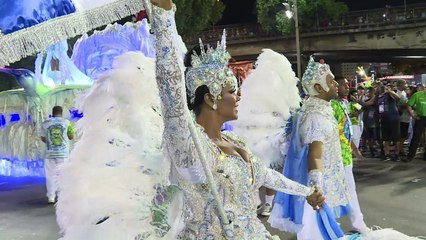 Beija-Flor é campeã do carnaval do Rio