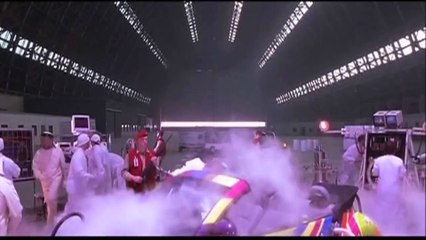 mr q  - things and time vs time travellers guide