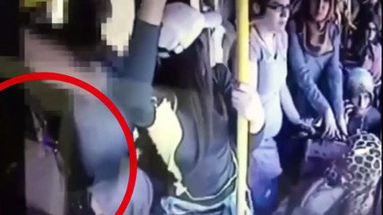 Ce groupe de fille va faire passer un sale quart d'heure à ce frotteur dans le bus