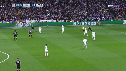 Ligue des Champions : Neymar met KO l'arbitre !