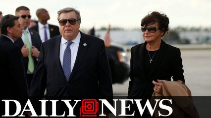 White House won't reveal immigration status of Melania's parents