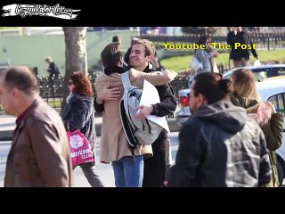 Türkiye'de Sarılma Deneyi Yapan Gence İnsanların Verdiği Farklı Tepkiler