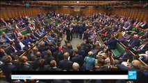 Brexit: UK lawmakers back EU withdrawal bill
