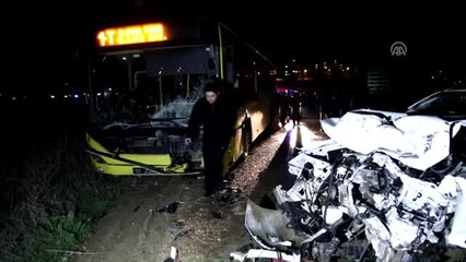 Belediye Otobüsü ile Kamyonet Çarpıştı: 1 Ölü, 2 Yaralı