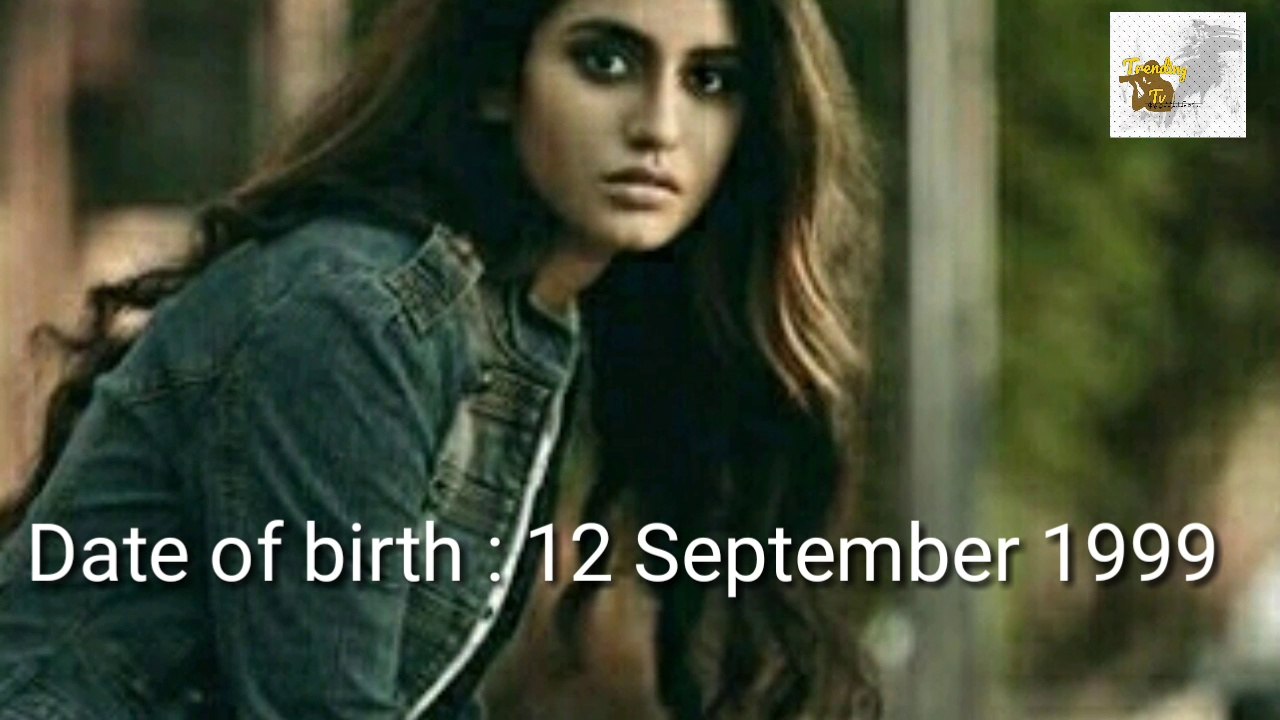 Priya Prakash varrier I K I  Bio I valentine Special I