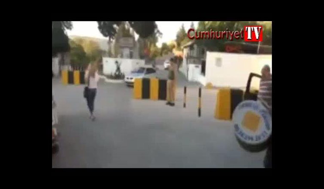 Sosyal medya bu videoyu konuşuyor: Darbeyi yapacak güce geldiler