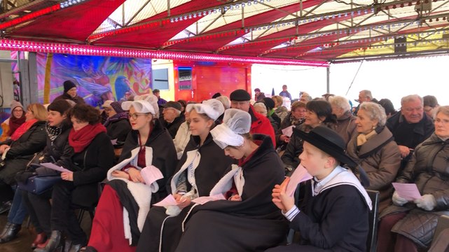 La messe des forains sur le manège Pasquier