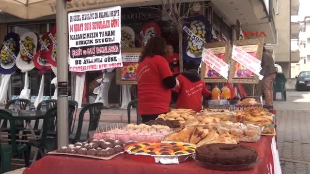 Kayseri Kadın Kuaför İş Yeri Gelirini Mehmetçik Vakfına Bağışladı