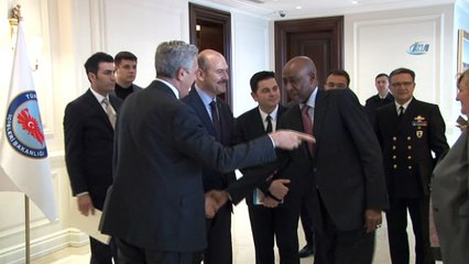 Télécharger la video: Bakan Soylu, BM Mülteciler Yüksek Komiseri Grandi'yi kabul etti