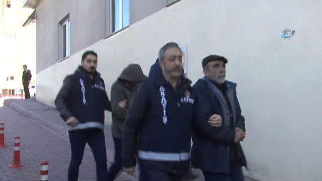 Dolandırıcıların Fetö Yalanına Kandılar 90 Bin TL'lik Ziynet Eşyası Verdiler