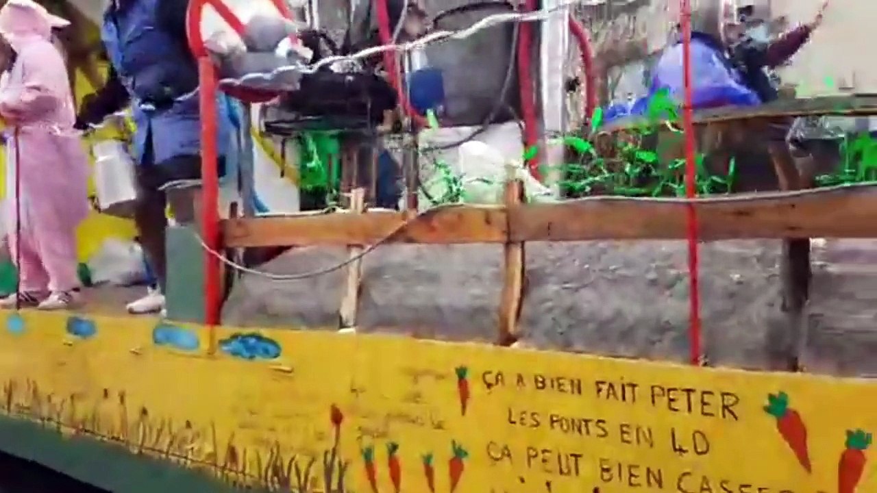 L'histoire du Carnaval de Granville  avec les chars qui défilent
