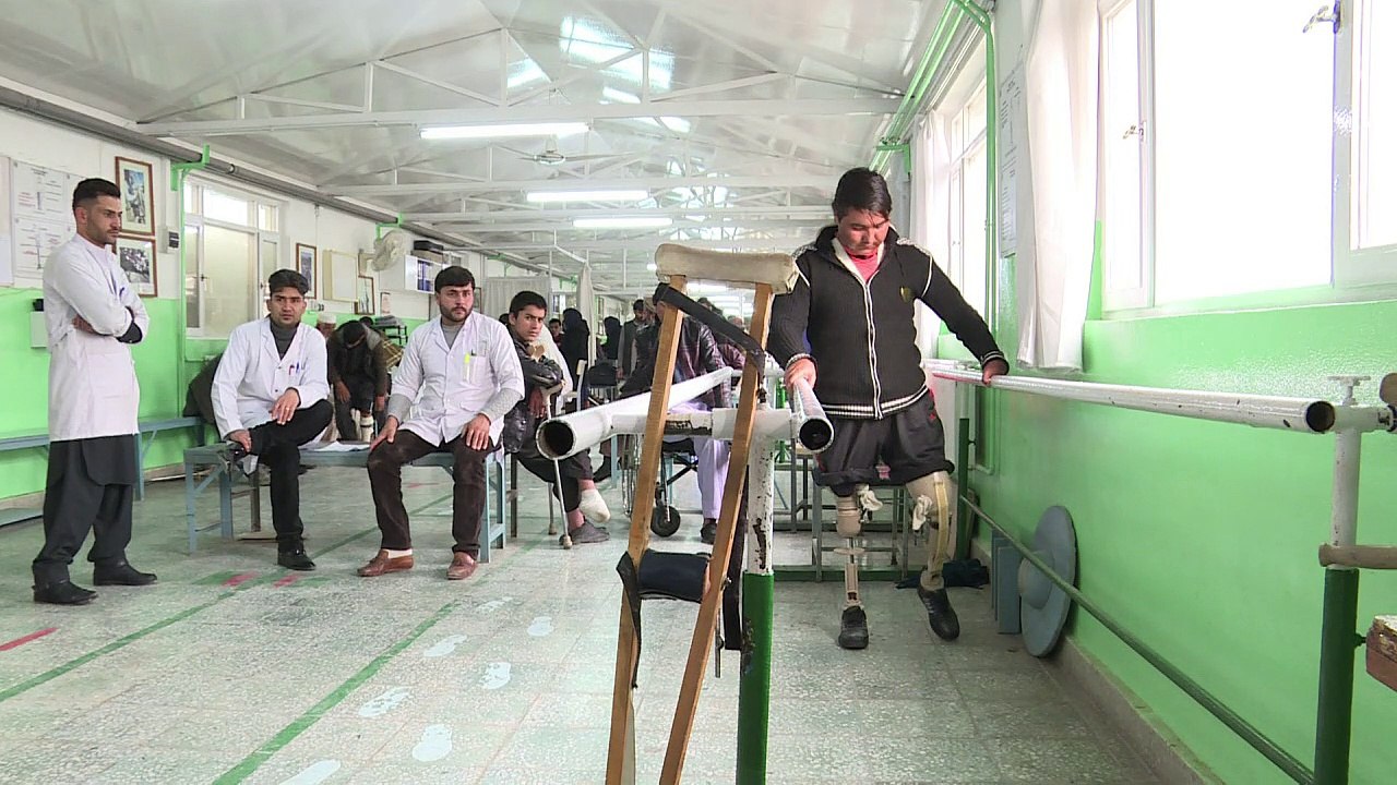 Afghan civilians suffer endless agony of war wounds