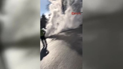 Dolmabahçe Sarayı Önünde Motosiklet Yandı - 2