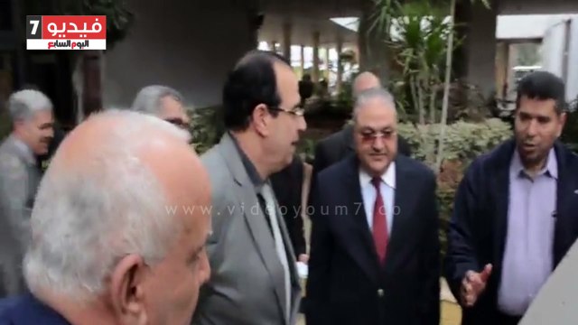 محافظ الدقهلية يتفقد سيارات كبس القمامة ويشيد بجهود المجتمع المدنى