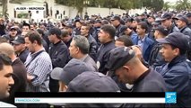 Des centaines de policiers algériens manifestent devant la présidence - Algérie