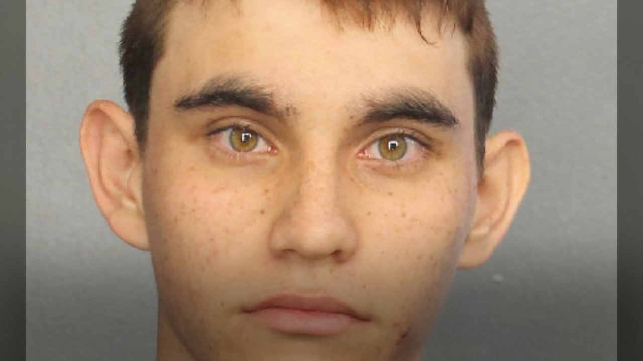 Brave student interviews classmates about gun control whilst hiding from shooter