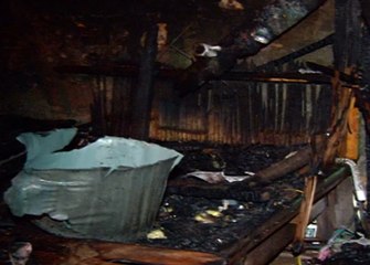 Incendio consumió una vivienda de caña al norte de Guayaquil
