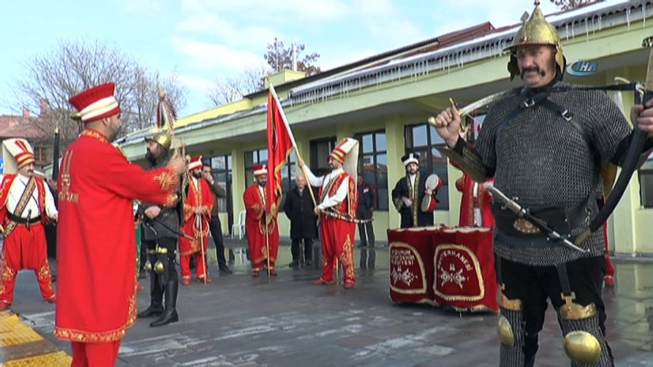 Doğu Ekspresi’ne renkli karşılama