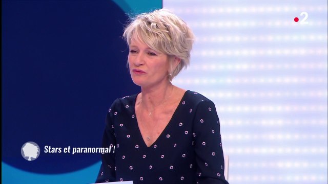 Johnny Hallyday accueilli au paradis par Edith Piaf, Claude François et Michael Jackson selon une medium !