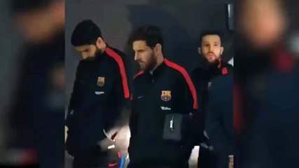 Un argentino, un uruguayo y un español- el GIF viral de Suárez, Messi y Alba