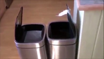 2 poubelles se parlent... merci la technologie LOL