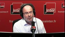 Gil Avérous (LR) au micro de Pierre Weill