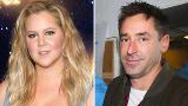 Amy Schumer Weds Chef Chris Fischer In Secret Wedding | THR News