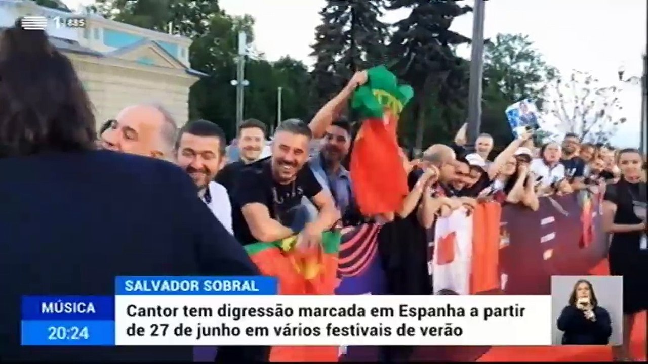 Salvador Sobral está de regresso após o transplante de coração e deu a primeira entrevista no Telejornal da RTP