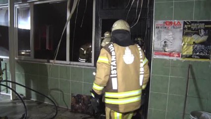 Avcılar'da Cami Kütüphanesinde Yangın