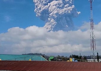 Ash Cloud Rises Over Indonesia's Sinabung Volcano