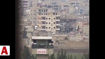 Terör örgütü YPG�liler sınırdaki binaları boşalttı
