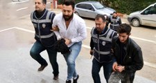 Adana'da Canlı Yayında Satış Yapan Torbacılara Polis Baskını