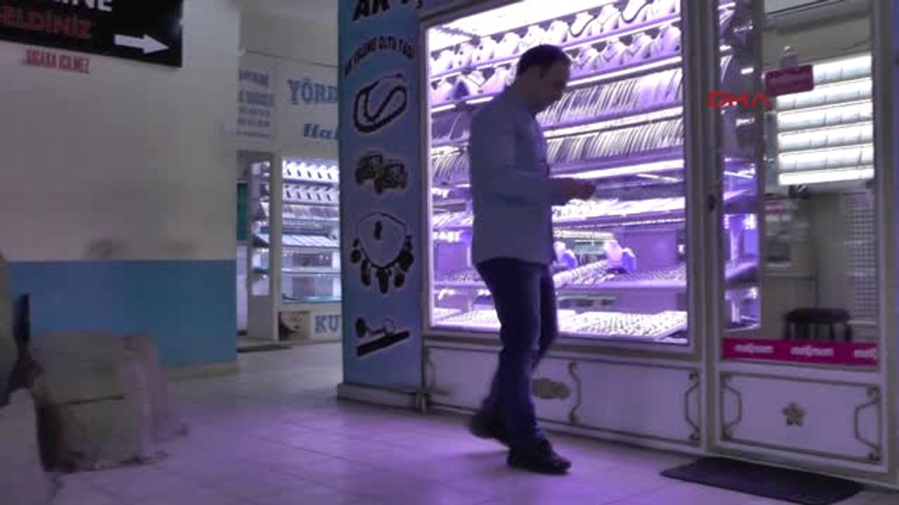 Erzurum Oltu Taşından 'Rabia' Figürü Yaptı, Cum...