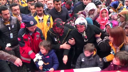 Sınıra giderken kazada hayatını kaybeden sağlık çalışanı uğurlandı